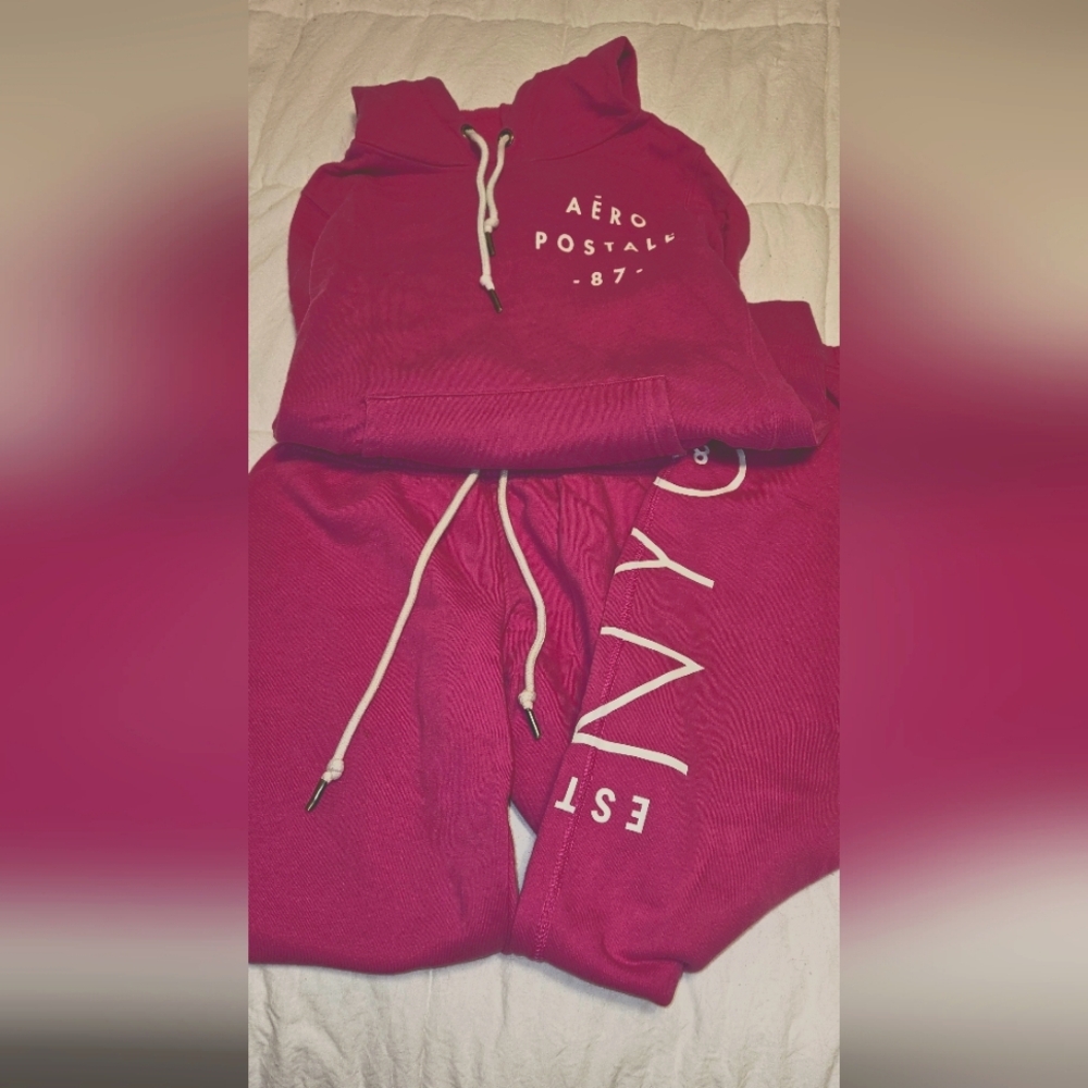 Aeropostale Hot Pink 2 piece Jogger and Hoodie